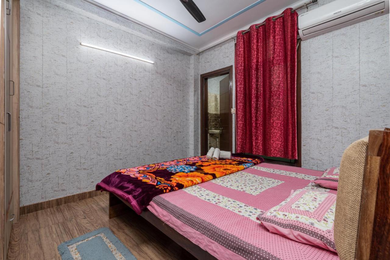 Tf Cozy Flats 2 Bhk Flat,near Airport Delhi *